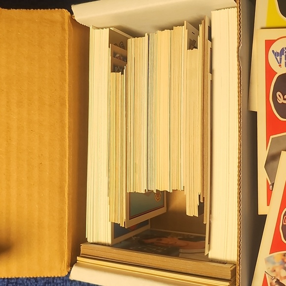 Topps Colorful Baseball Card Collection - Picture 5 of 5